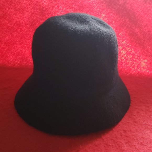 Nine West Black Wool Felt Hat - Women's one size fits all - Mint Clean Condition - Picture 3 of 7
